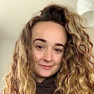 Meet Your Yoga Teachers: Hebe